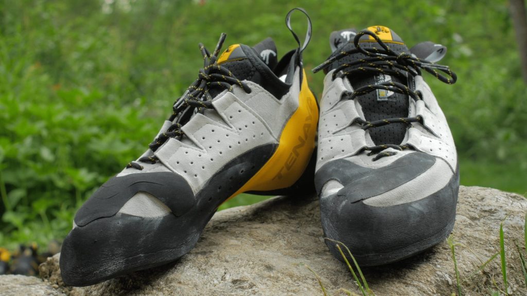 5 Secure Beginner Climbing Shoes - Your First Step On The Way To The Top