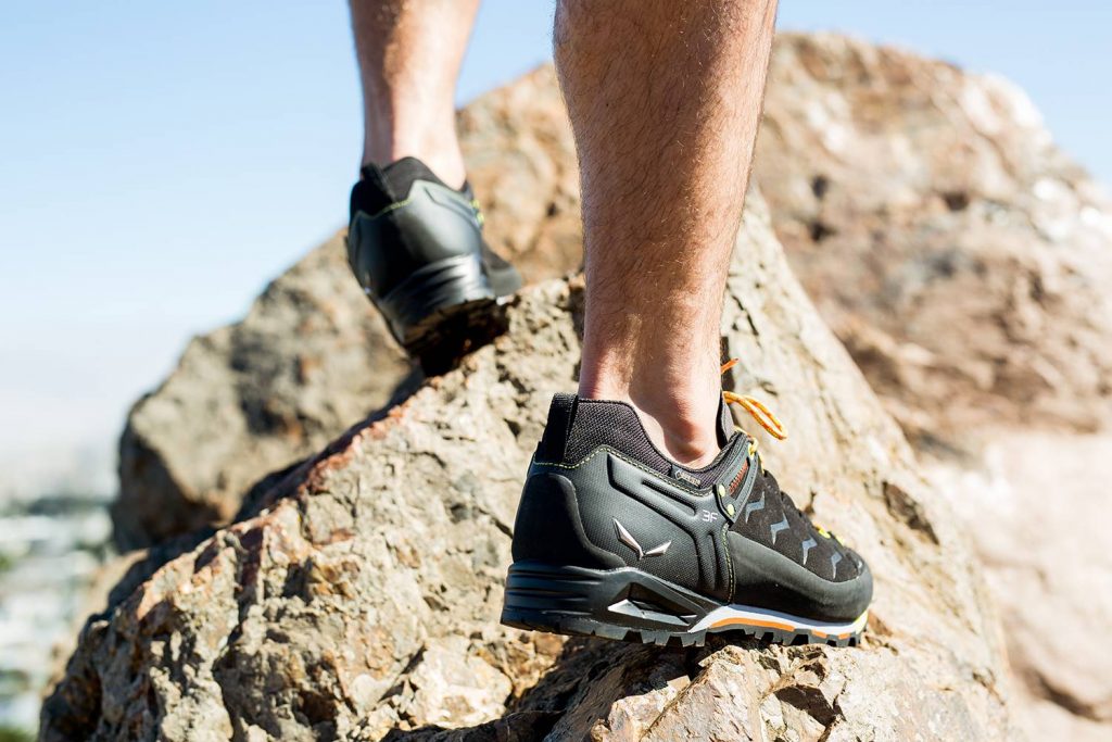 8 Outstanding Approach Shoes to Walk and Climb Anywhere You Want