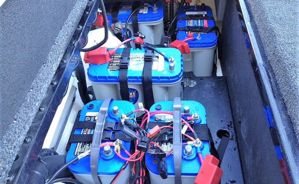 10 Impressive Marine Batteries - Reviews and Buying Guide