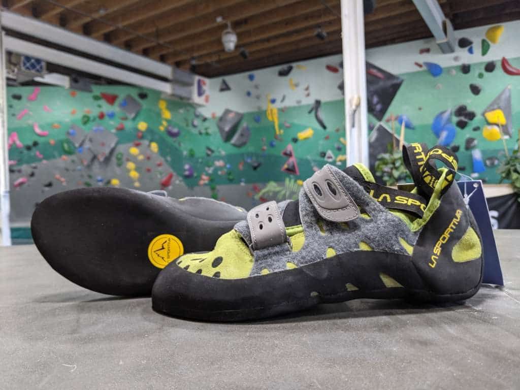15 Best Climbing Shoes - No Mountain Is Too High for You!
