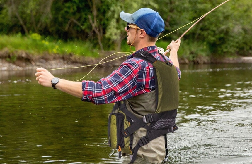 10 Best Fishing Life Vests – Enjoy Safe Fishing Experience!